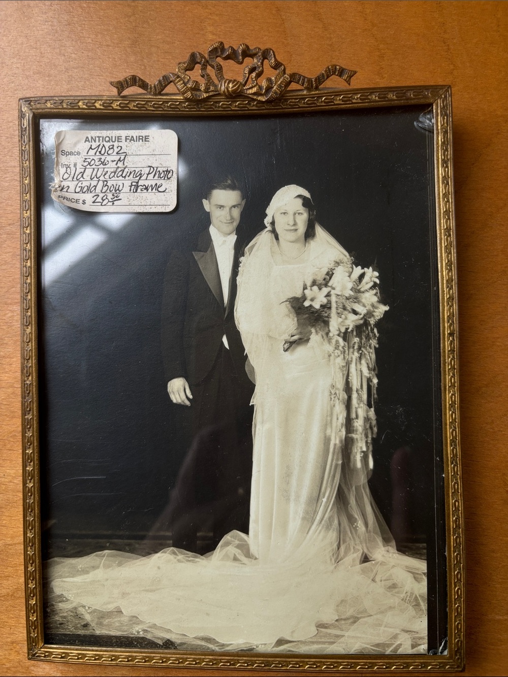 Gold Bow Vintage Photo Frame with Antique Wedding Photo